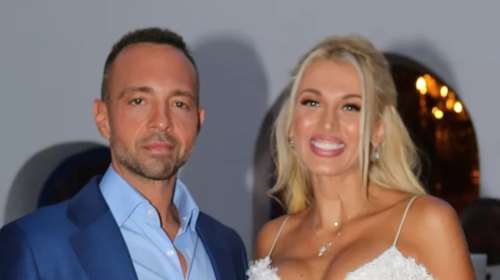 Το τρυφερό φιλί του Βασίλη Σταθοκωστόπουλου στην Κωνσταντίνα Σπυροπούλου