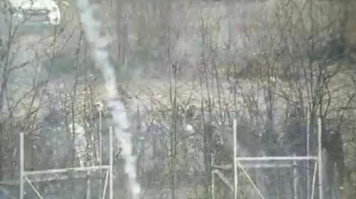 &quot;Βροχή&quot; τα δακρυγόνα στον Έβρο - Νέα εκτόξευση χημικών από τους Τούρκους