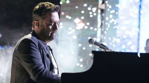 Γιώργος Θεοφάνους: Απαντά γιατί δεν πήγε ποτέ στο Ναύπλιο για τη συναυλία για το άναμμα του δέντρου