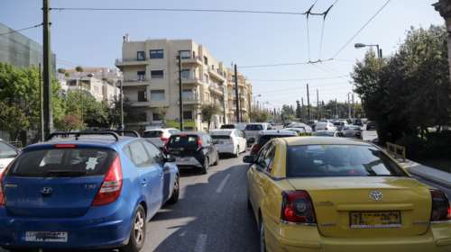 Κίνηση στην Αθήνα: Και όμως είναι αυξημένη σε σχέση με τα αντίστοιχα περσινά προ lockdown επίπεδα [Πίνακες]