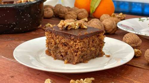 Αφράτη καρυδόπιτα με σοκολάτα - Ο,τι καλύτερο για καλοκαιρινό επιδόρπιο