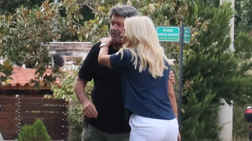 Ελένη Μενεγάκη - Γιάννης Λάτσιος: Η μεγάλη αγκαλιά μετά το ξεκίνημά της στην εκπομπή του MEGA [νέες εικόνες]