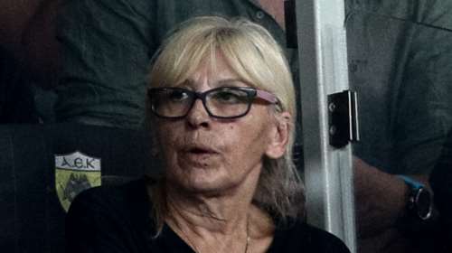 "Πήγε να βοηθήσει και τον μαχαίρωσαν" - Συγκλονίζει η μητέρα του Μιχάλη Κατσουρή για τη δολοφονία του [βίντεο]