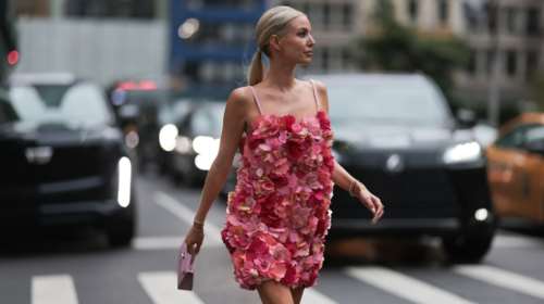 5 νέα γλυκά γυναικεία αρώματα που μυρίζουν ονειρεμένα