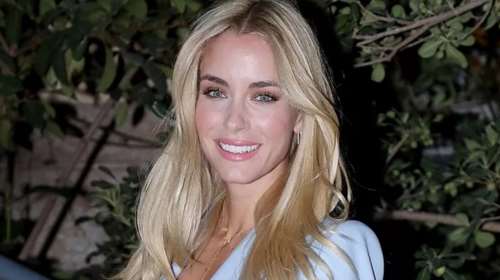 Η Δούκισσα Νομικού ξεφαντώνει στον γάμο του αδερφού της: Το βίντεο με την Άννα και την Τέα που δεν είχαμε δει