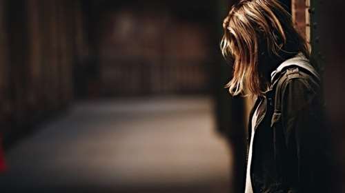 Θεσσαλονίκη: Νύφη δέχτηκε επίθεση από την πεθερά και απειλές από τον σύζυγο - "Θα σε θάψω ζωντανή"