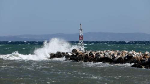 Αίθριος καιρός αλλά με επτά μποφόρ στο Αιγαίο και ξαφνικές μπόρες