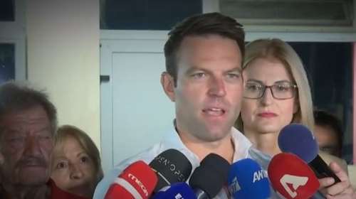 Πώς αντέδρασε ο Στέφανος Κασσελάκης στις χυδαίες δηλώσεις Μπέου, στην πρώτη δήλωσή του για τις αυτοδιοικητικές εκλογές