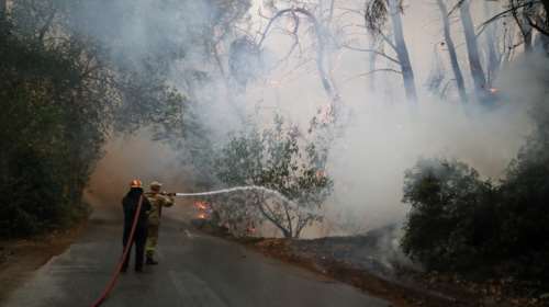 Φωτιά - Πύργος: Διακόπηκε η κυκλοφορία των οχημάτων στην εθνική οδό Τρίπολης – Πύργου