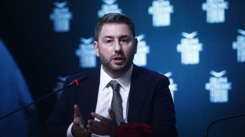 Ανδρουλάκης: &quot;Ναι&quot; σε κυβέρνηση συνεργασίας με προαπαιτούμενο το ισχυρό ποσοστό του ΠΑΣΟΚ