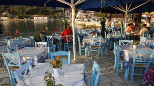 Τουρισμός και εστίαση: Μεγάλο " αγκάθι" η έλλειψη εργαζομένων  - Έρχονται μέτρα για την κάλυψη των κενών θέσεων