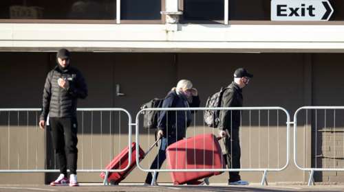 Κορονοϊός: Ένας χρόνος από το ξέσπασμα - Έλληνες &quot;πολίτες του κόσμου&quot; περιγράφουν τι έζησαν