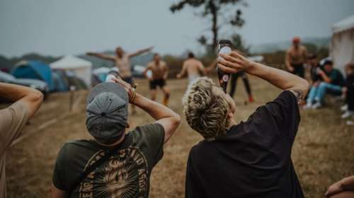 Ξέρουμε τι θα κάνεις το Σάββατο: Οι κορυφαίοι ραδιοφωνικοί σταθμοί σε ένα Party in the Park