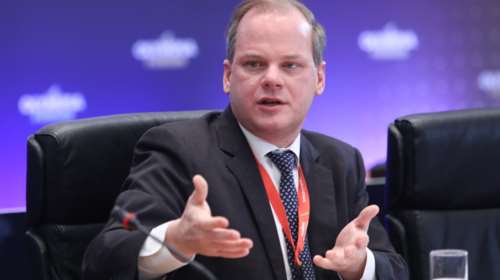 Θεωρείο της Καθημερινής: Τι θα πει σήμερα ο Καραμανλής για την τραγωδία στα Τέμπη