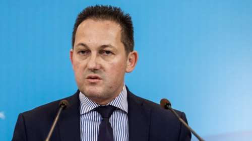 Την Παρασκευή η ενημέρωση Πέτσα για το κονδύλι της καμπάνιας κατά του κορονοϊού