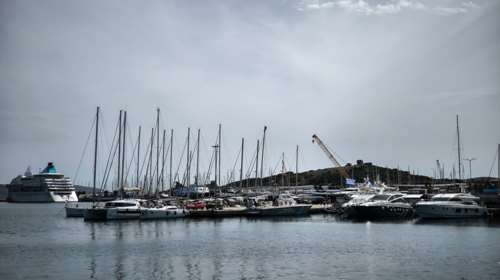 Μυστήριο με τον θάνατο 41χρονου ναυτικού - Βρέθηκε νεκρός σε φορτηγό πλοίο στο Λαύριο