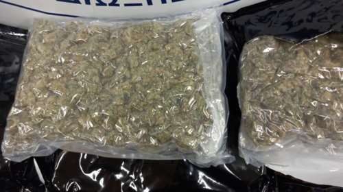 Θεσσαλονίκη: Είχε κρύψει κάνναβη μέσα στο... κορδόνι του παντελονιού της