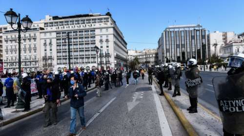 Συγκέντρωση διαμαρτυρίας στο Σύνταγμα κατά του εθνικισμού και του ρατσισμού