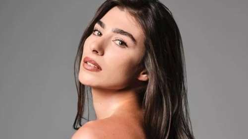 Η Χρύσα Μιχαλοπούλου με vanilla chai νύχια, την τάση-εμμονή των celebrities