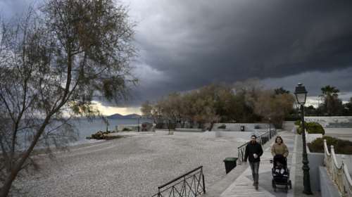 Κολυδάς: Ψυχρό βαλκανικό μέτωπο φέρνει κρύο, καταιγίδες και χιόνια σε χαμηλά υψόμετρα - Μέχρι πότε θα κρατήσει η νέα κακοκαιρία