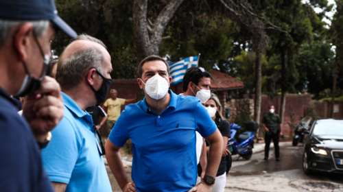 Φωτιά Εύβοια: Η στιγμή που ο  Τσίπρας τα &quot;άκουσε&quot; από γυναίκα - &quot;Γιατί ήρθατε, το θεωρώ κοροϊδία&quot;