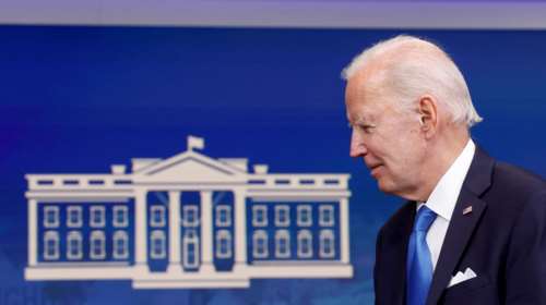 Σκληρή κριτική Μπάιντεν στο Twitter: O Μασκ αγοράζει εξοπλισμό που στέλνει και διασπείρει ψέματα σε όλο τον κόσμο