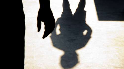Σοκ στη Θεσσαλονίκη: Τρεις συλλήψεις Αφγανών για βιασμό 6χρονου στη δομή του Βαγιοχωρίου