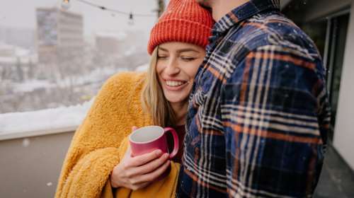 Πώς θα μένουμε ζεστοί όταν έξω κάνει κρύο - χωρίς καλοριφέρ, αέριο ή κλιματιστικό