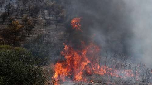 Φωτιά ξέσπασε στον Ασπρόπυργο - Δεν απειλούνται κατοικίες