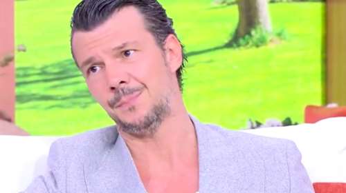 &quot;Έσπασε&quot; ο Ιωάννης Παπαζήσης μιλώντας για τον Μανούσο Μανουσάκη: &quot;Σηκώθηκα, τον αγκάλιασα και μου είπε στο αυτί...&quot;