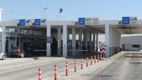 Έβρος: Τούρκος προσπάθησε να περάσει από τα σύνορα όπλα μέσα σε φορτηγό με ψάρια - Ερευνες για τον προορισμό τους