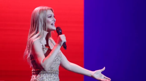 Νατάσα Θεοδωρίδου: Φωτογραφίζεται με την κόρη, τη μαμά και τη γιαγιά της