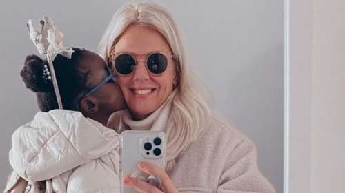 Η Χριστίνα Κοντοβά είναι η πιο γλυκιά μανούλα: Η τρυφερή αγκαλιά με την κόρη της, Ada