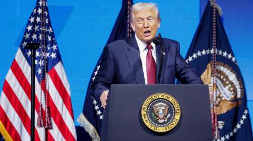 Ο Τραμπ βάζει τους &quot;Αδελφούς Μουσουλμάνους&quot; στη μαύρη λίστα των &quot;ξένων τρομοκρατικών οργανώσεων&quot;