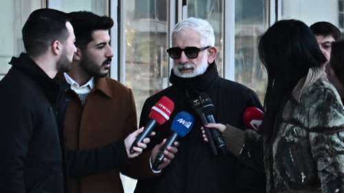 Πέτρος Φιλιππίδης: Τι έκανε τον ηθοποιό να αποχωρήσει από το δικαστήριο - "Πέρασαν από τα μάτια μου οι 11 μήνες της φυλακής"