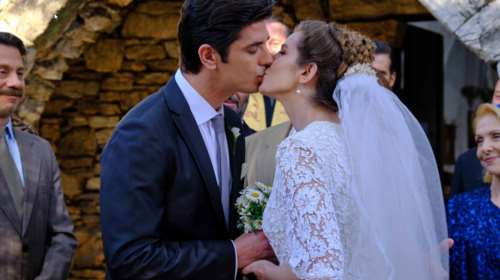 Άγριες Μέλισσες: Πλάνα από τον γάμο της Ελένης και του Λάμπρου - Τι θα σκιάσει αυτήν την ημέρα