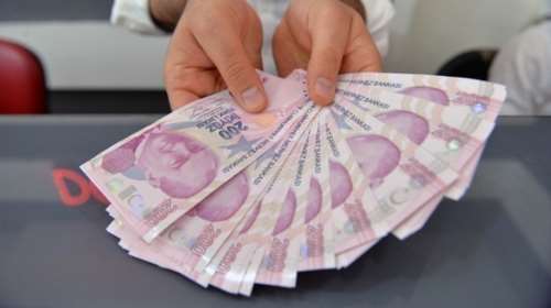 Καταρρέει η τουρκική λίρα μετά το νέο &quot;ξήλωμα&quot; του κεντρικού τραπεζίτη