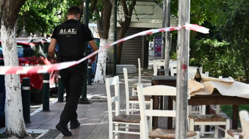 Πυροβολισμοί στον Κολωνό: Βγήκαν τα όπλα για μια γυναίκα - Ενας τραυματίας, αναζητείται ο δράστης