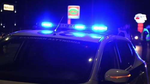 Τι αναφέρει η ΕΛΑΣ για τον οδηγό γερανού που κλήθηκε να μεταφέρει οχήματα και ήταν μεθυσμένος