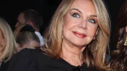 Αγάπη Πολίτη: Η κομψή εμφάνισή της λίγο πριν τον γάμο του γιου της, Παύλου Βαρδινογιάννη