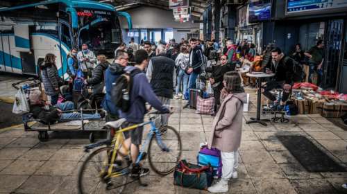 Καθαρά Δευτέρα: Κάθε 5 λεπτά φεύγουν λεωφορεία από τα ΚΤΕΛ του Κηφισού - 400 δρομολόγια μόνο για την Πάτρα