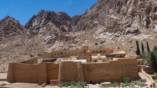 Ψήφισμα - έκκληση ορθοδόξων βουλευτών για την Ιερά Μονή Αγίας Αικατερίνης του Σινά