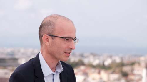 Χαράρι για Ουκρανία: Βρισκόμαστε στην πιο επικίνδυνη στιγμή στην παγκόσμια ιστορία μετά την κρίση των πυραύλων της Κούβας