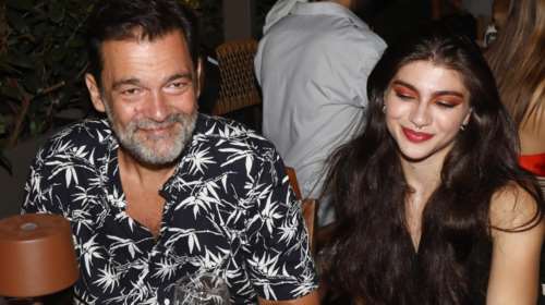 Κωνσταντίνος Καζάκος: Η πρώτη δημόσια εμφάνιση με την 23χρονη σύντροφό του - &quot;Έχω βρει ένα πλάσμα που αγαπάω και με αγαπάει&quot;