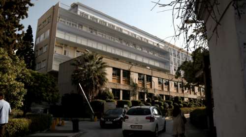 Περιστέρι: Η 15χρονη Φωτεινή μεταφέρεται για εξετάσεις στο Νοσοκομείο Παίδων