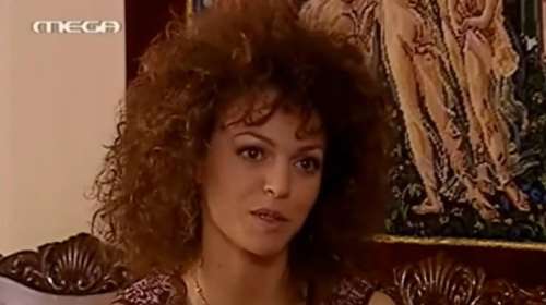 Πώς είναι σήμερα η κοντή του "Παρά Πέντε"- Η σέξι εμφάνιση με μίνι στενό φόρεμα [εικόνες]