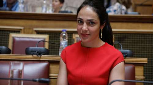 Σάλος από το σεξιστικό παραλήρημα κατά της Δόμνας Μιχαηλίδου από το &quot;Μακελειό&quot; - Κύμα στήριξης της υπουργού στο Twitter