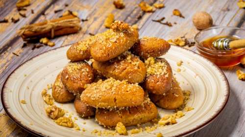 Συνταγή: Μελομακάρονα ολικής άλεσης, χωρίς ζάχαρη - Θα φάτε όσα θέλετε, χωρίς τύψεις