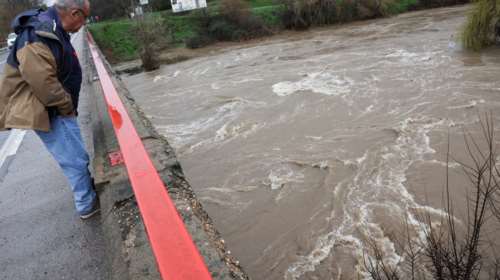 Ισπανία: Σαρώνει η καταιγίδα Λόρενς με τουλάχιστον 3 νεκρούς - Προειδοποίηση για την επερχόμενη καταιγίδα Μαρτίνιο