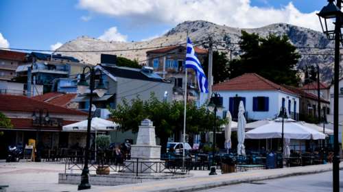 28η Οκτωβρίου: Συνεχίζεται η καλοκαιρία και σήμερα - Τι καιρό θα κάνει μέχρι την Τρίτη